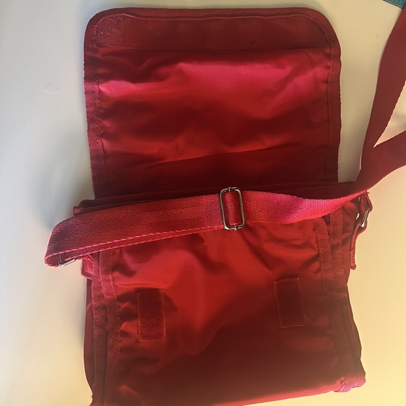 Red Eddie Bauer Purse - Picture 6 of 6
